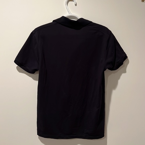 Uniqlo black polo - Picture 3 of 3